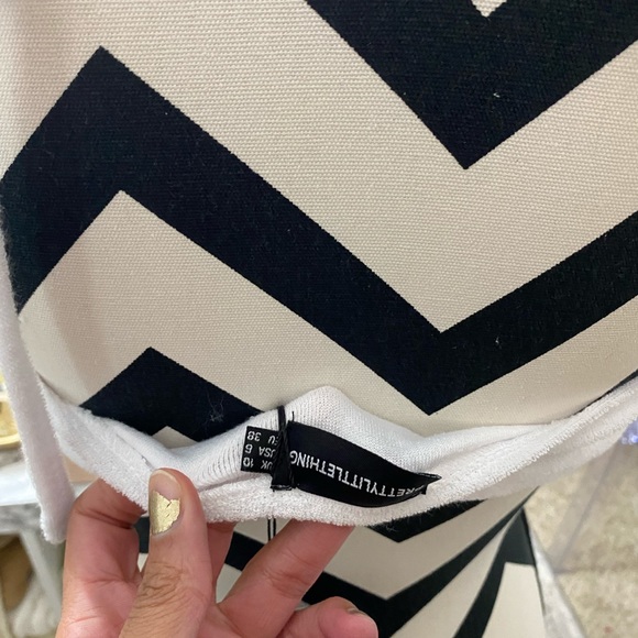 Terry cloth cop top in white - Picture 5 of 5